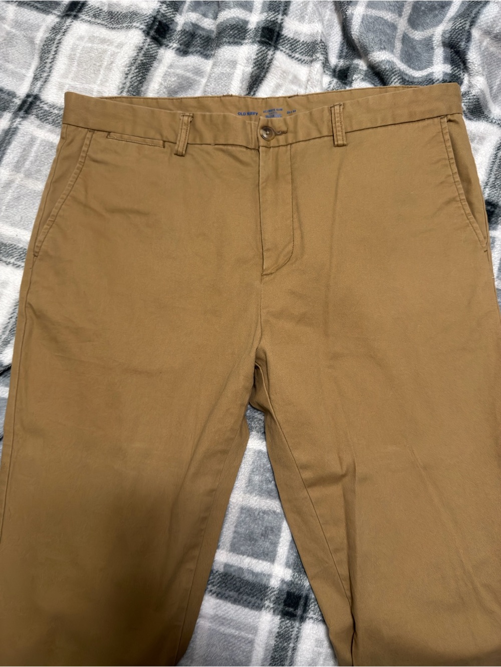 Old Navy Men’s Tan Chino Pants - Ultimate Slim, non iron  Straight Leg